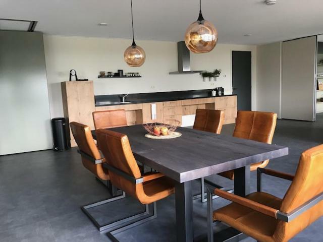 Hoeve Oude Tol 泽伊德赞德 外观 照片